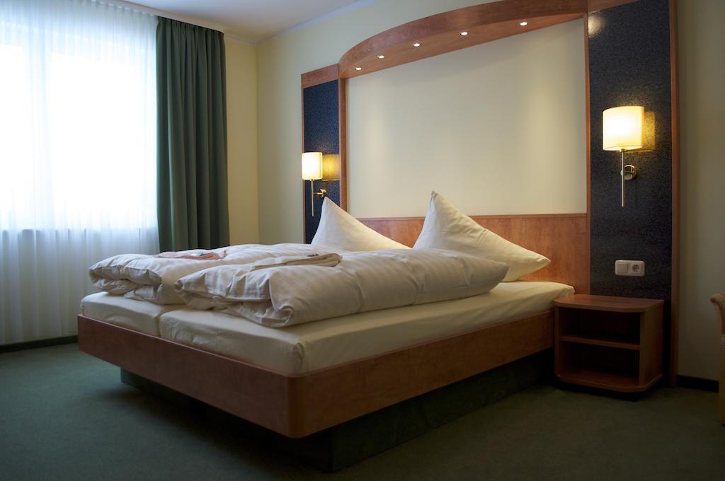 Gasthof & Pension Zum Himmel Rubenow Bilik gambar