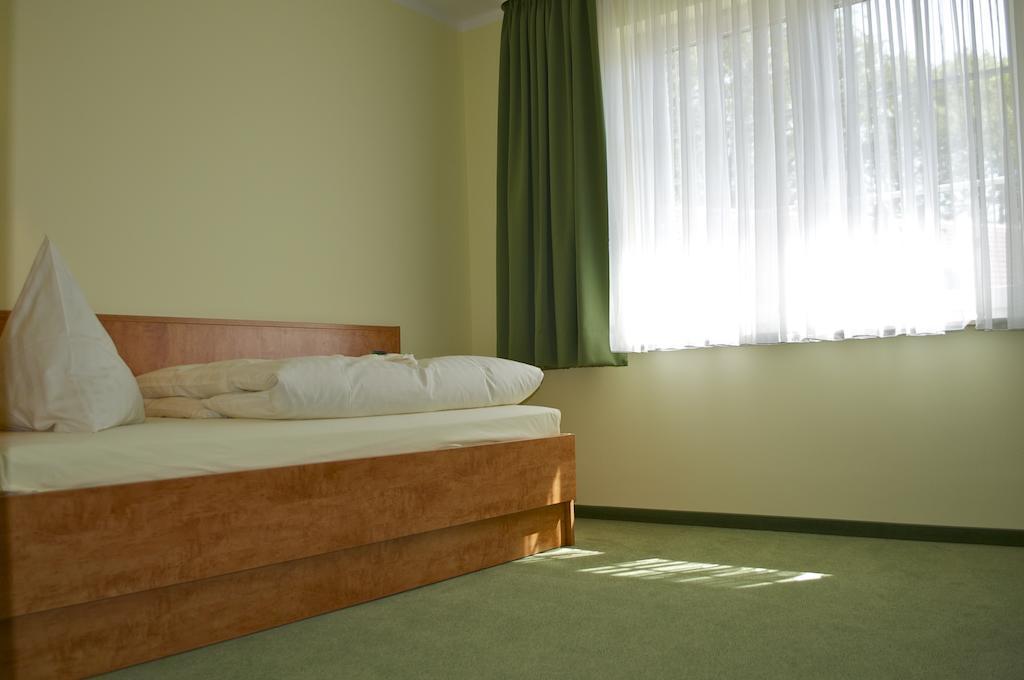 Gasthof & Pension Zum Himmel Rubenow Bilik gambar